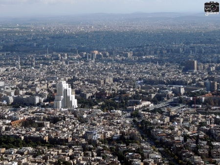 زهران علوش ينفذ تهديده بقصف العاصمة